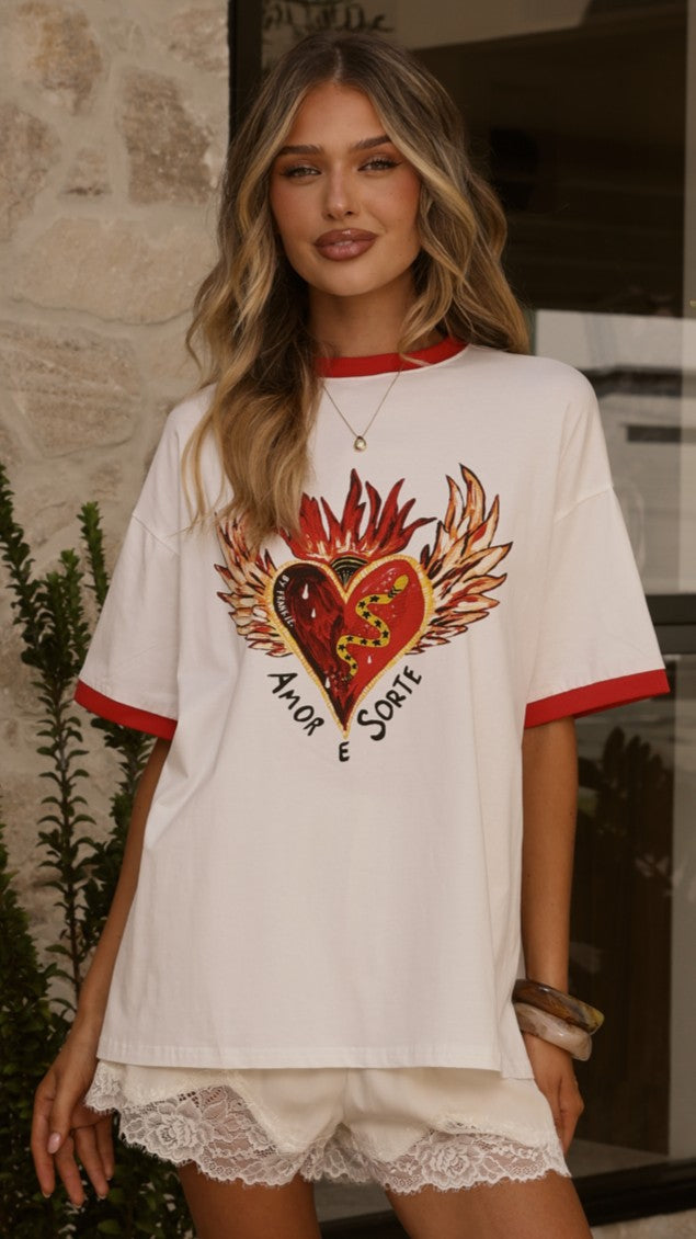 Amor E Sorte Oversized Tee - White/Red - Billy J