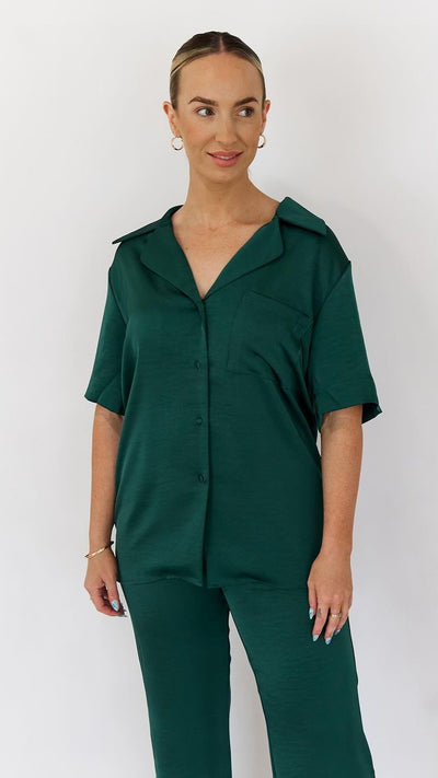 Load image into Gallery viewer, Courtney Button Up Shirt - Emerald - Billy J
