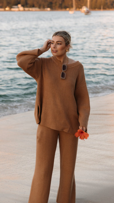 Load image into Gallery viewer, Jachai Knitted Jumper - Mocha

