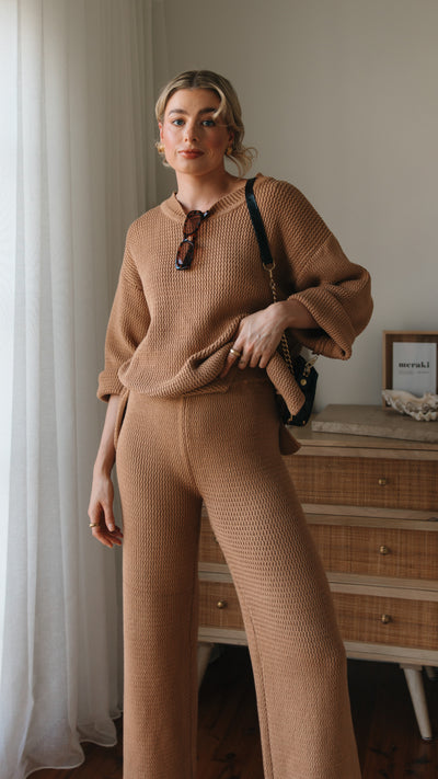 Load image into Gallery viewer, Jachai Knitted Jumper - Mocha - Billy J
