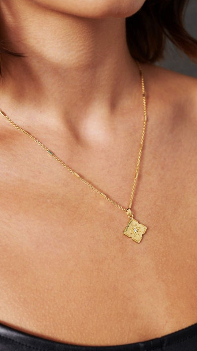 Load image into Gallery viewer, Cleo Necklace - Gold - Billy J
