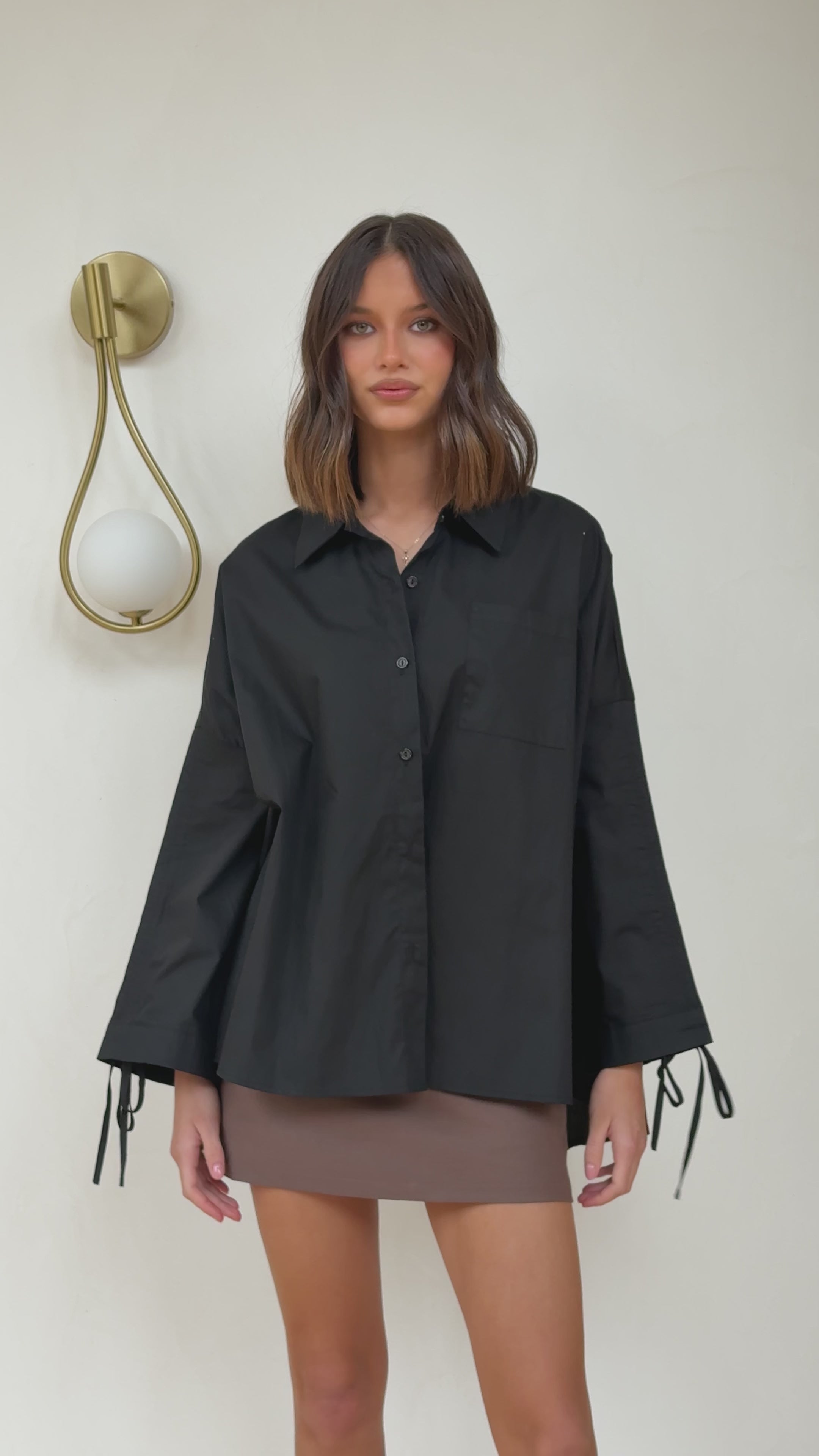 Load video: Alanna Shirt - Black - Billy J
