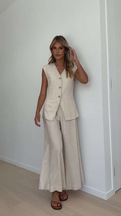 Load and play video in Gallery viewer, Jacoba Wide Leg Pants - Beige
