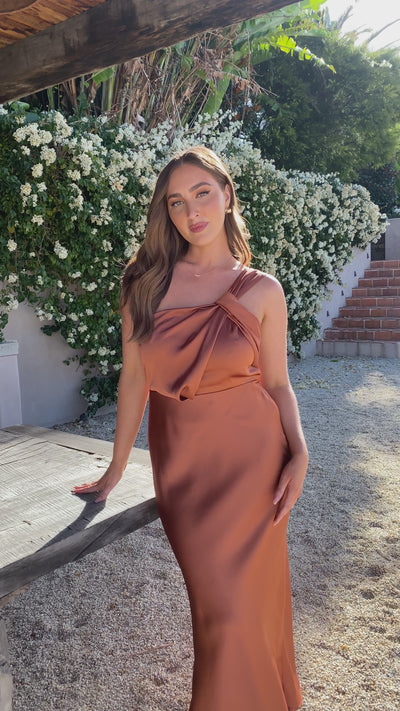 Load and play video in Gallery viewer, Greta Maxi Dress - Copper
