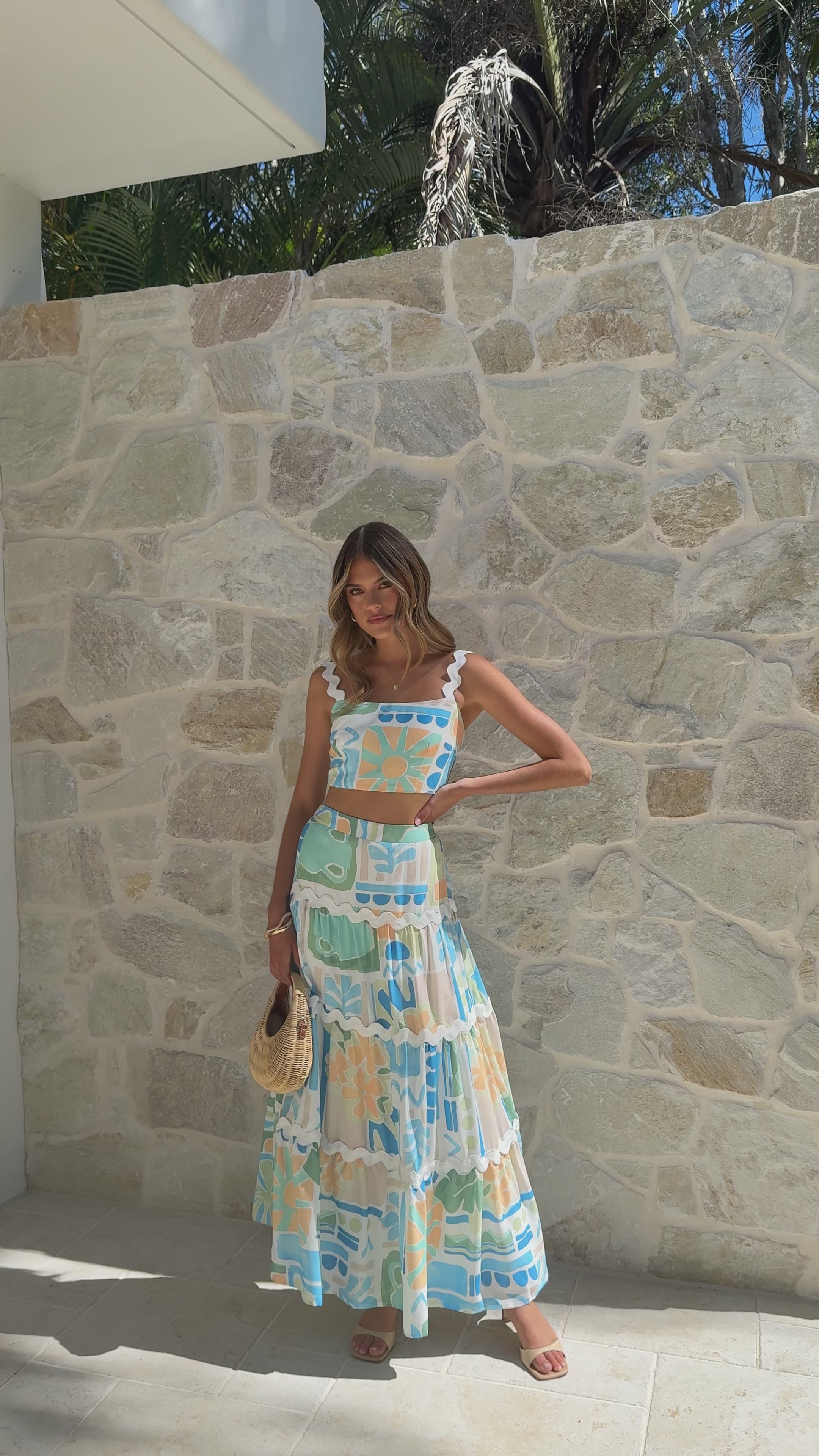 Load video: Talida Crop Top - Summer Breeze - Billy J