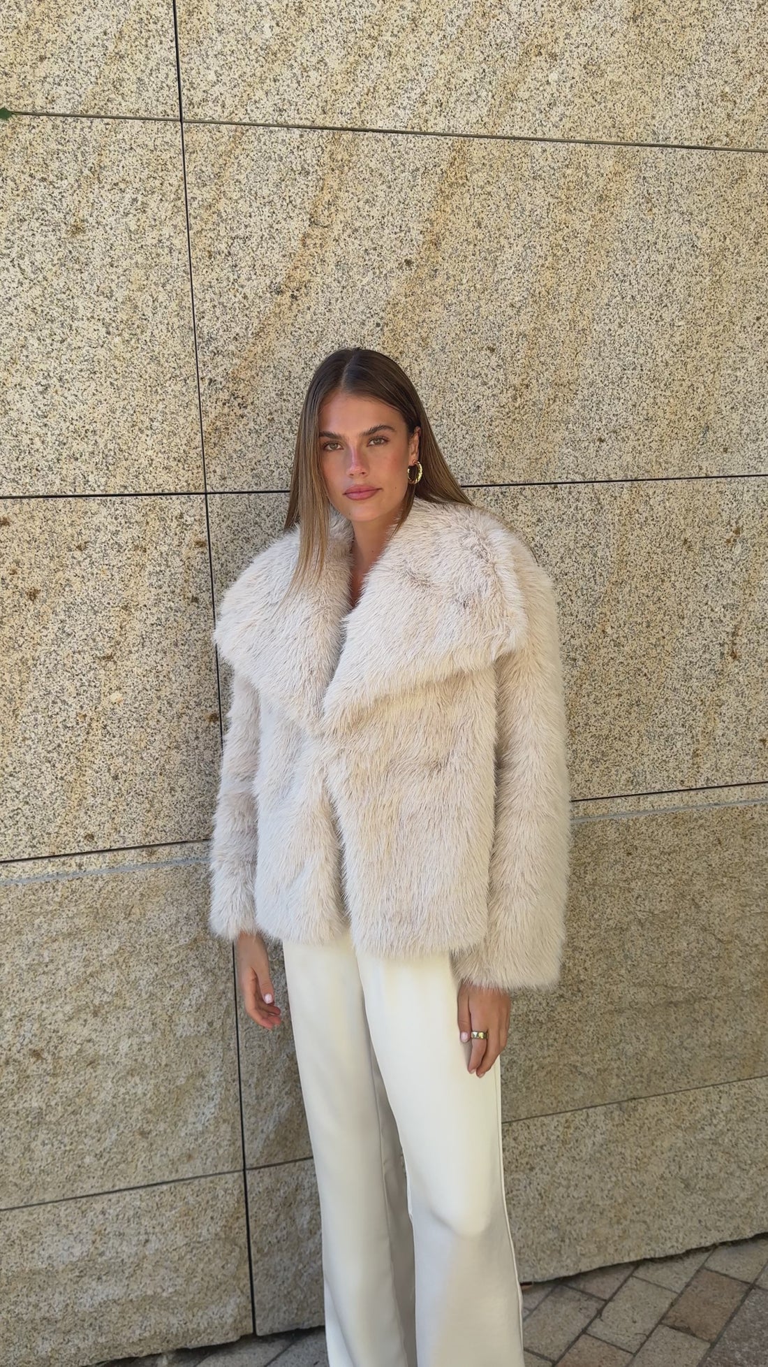 Callee Jacket - Taupe - Billy J