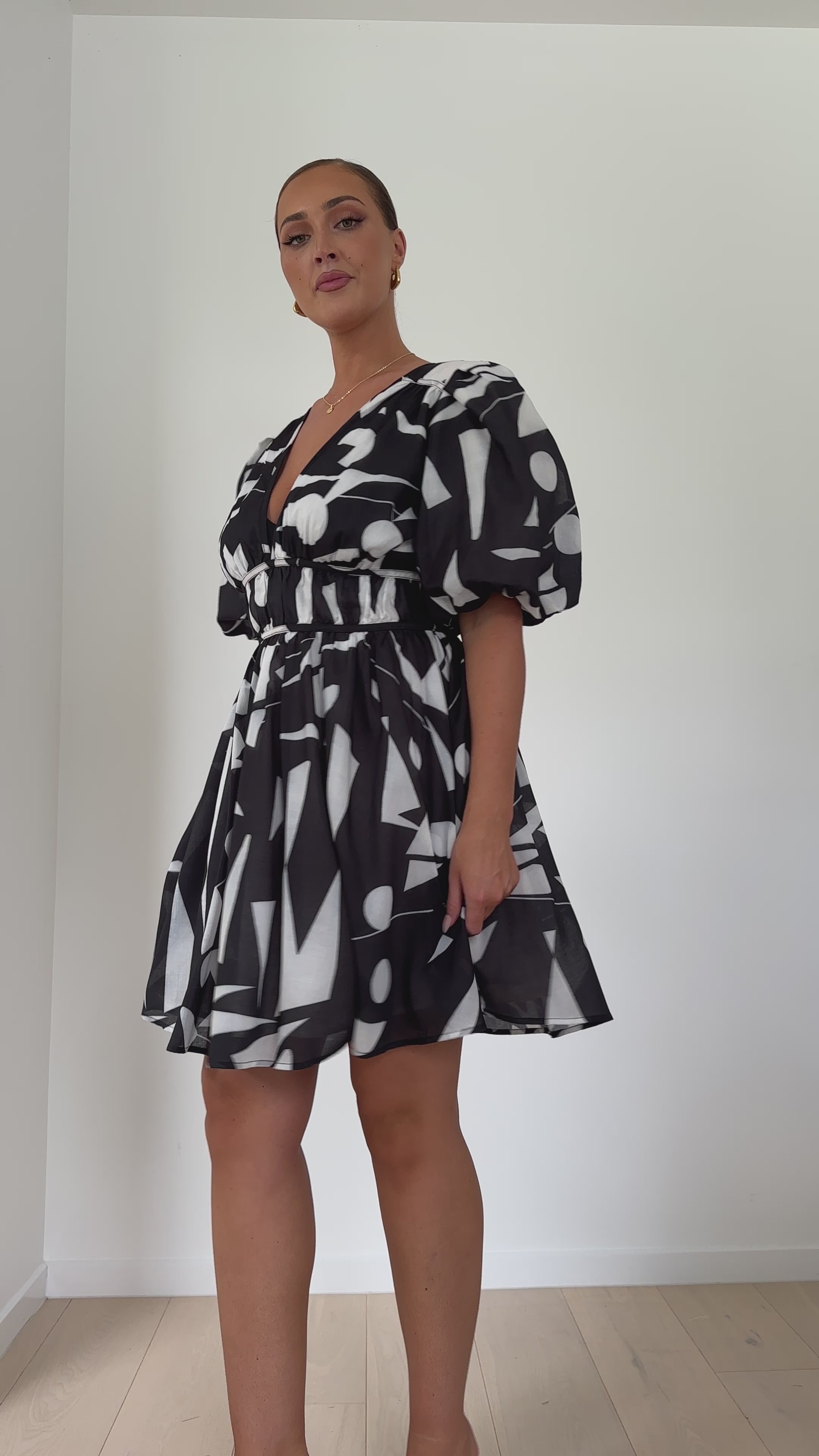 Venice Mini Dress - Black/White
