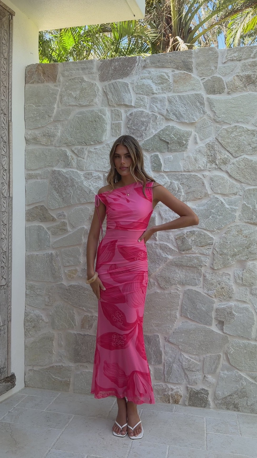 Load video: Seona Maxi Dress - Pink Floral - Billy J