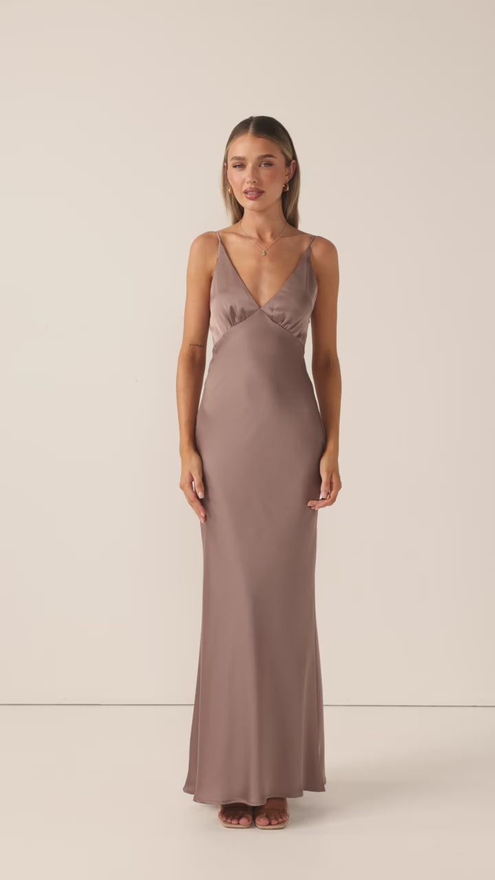 Load video: Ziah Maxi Dress - Mushroom