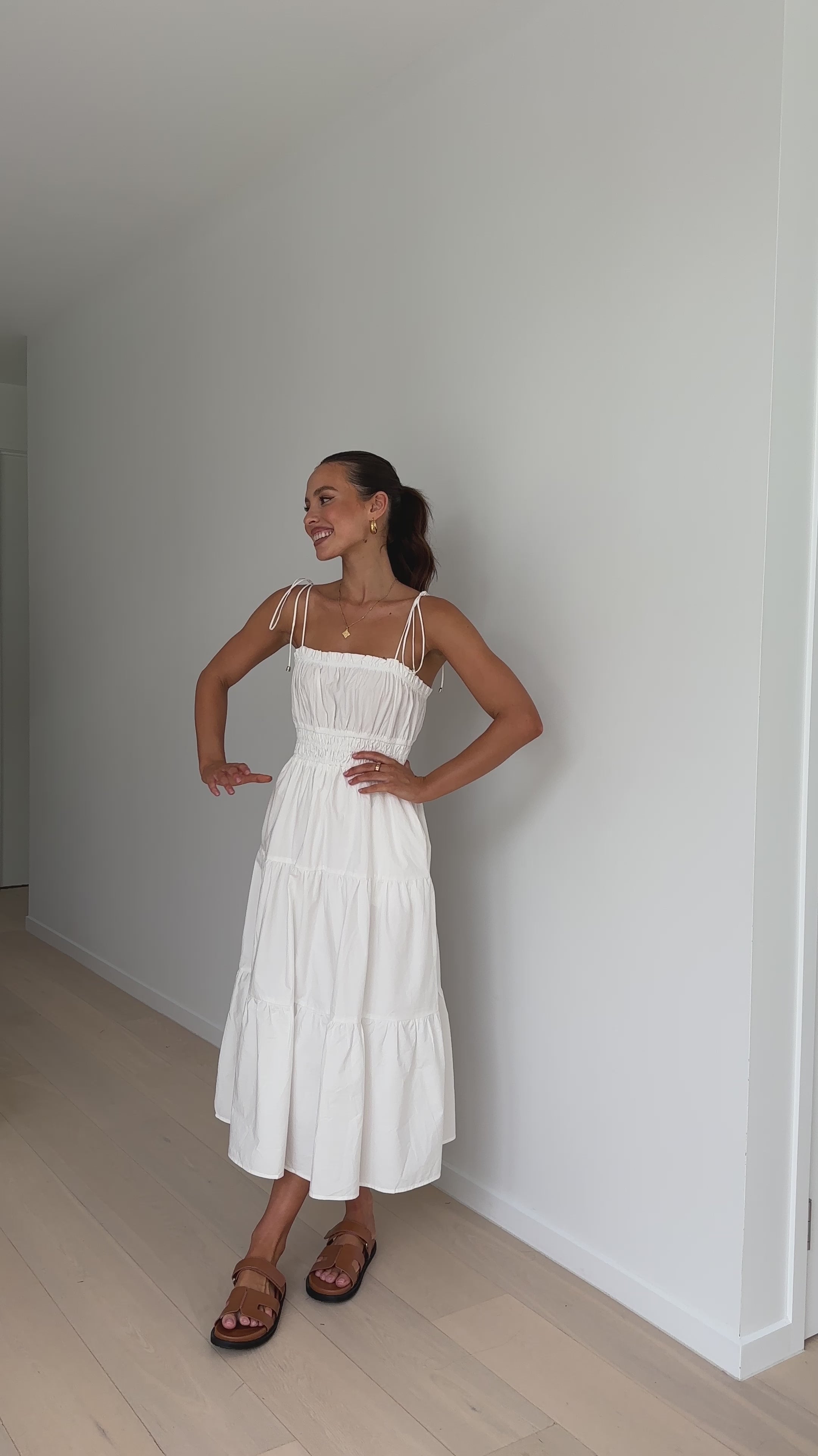 Samaya Midi Dress - White
