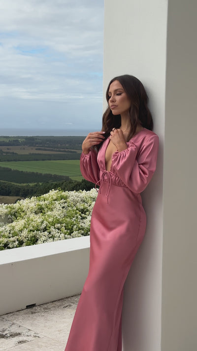 Load and play video in Gallery viewer, Amara Maxi Dress - Baked Rose
