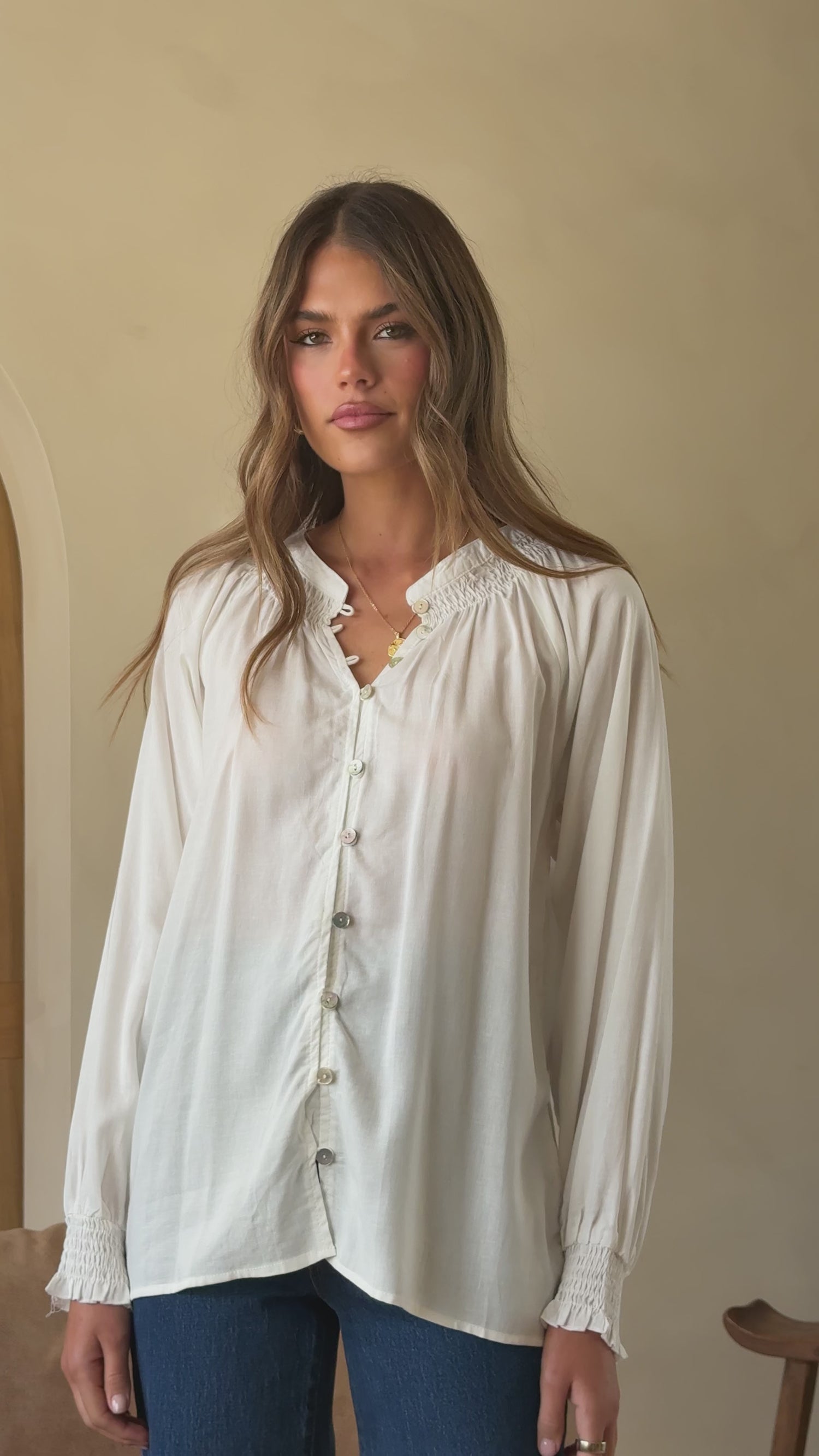 Solana Top - White - Billy J