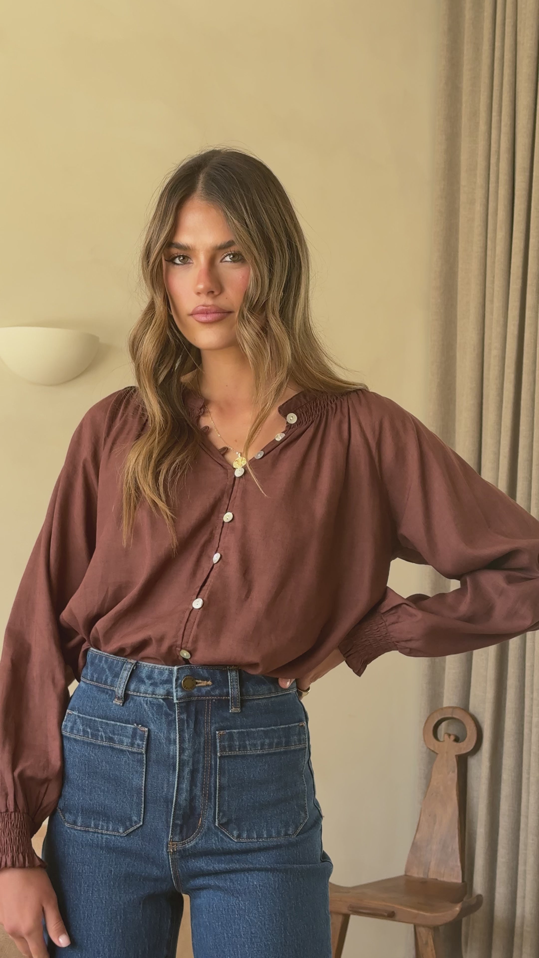 Load video: Solana Top - Brown - Billy J