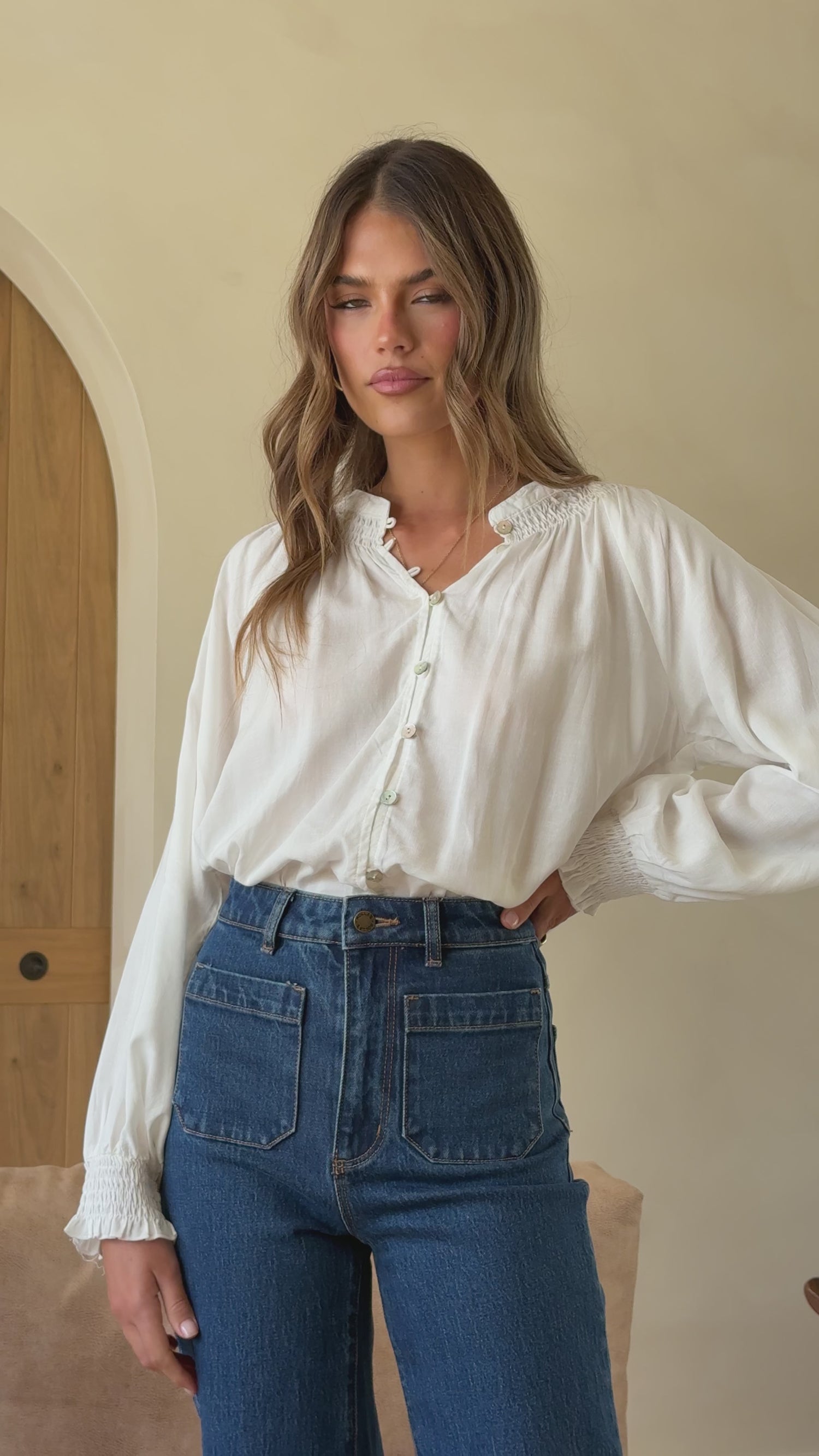 Solana Top - White - Billy J