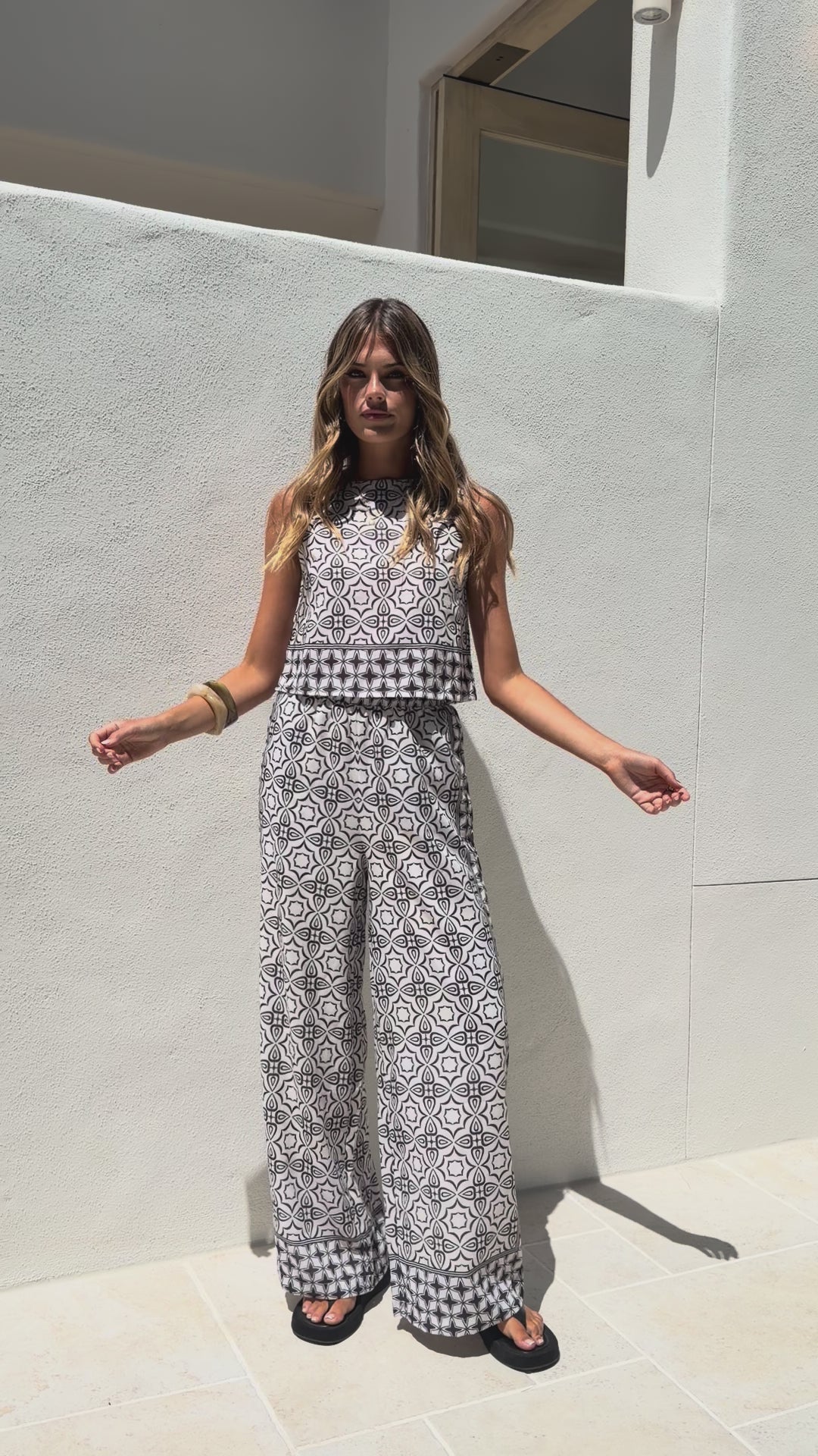 Ollie Crop Top - Black / White Print - Billy J