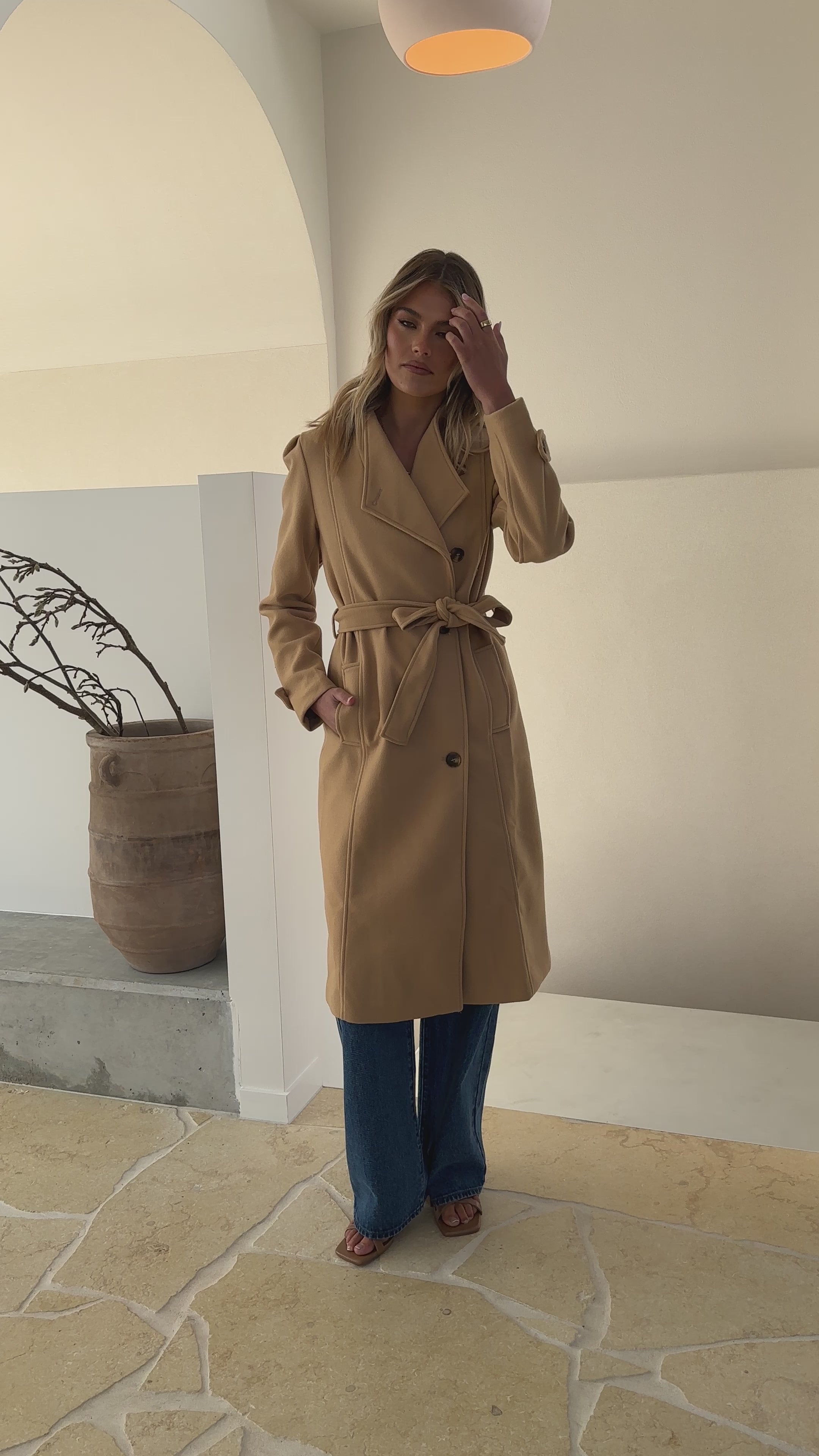 Xenos Coat - Camel