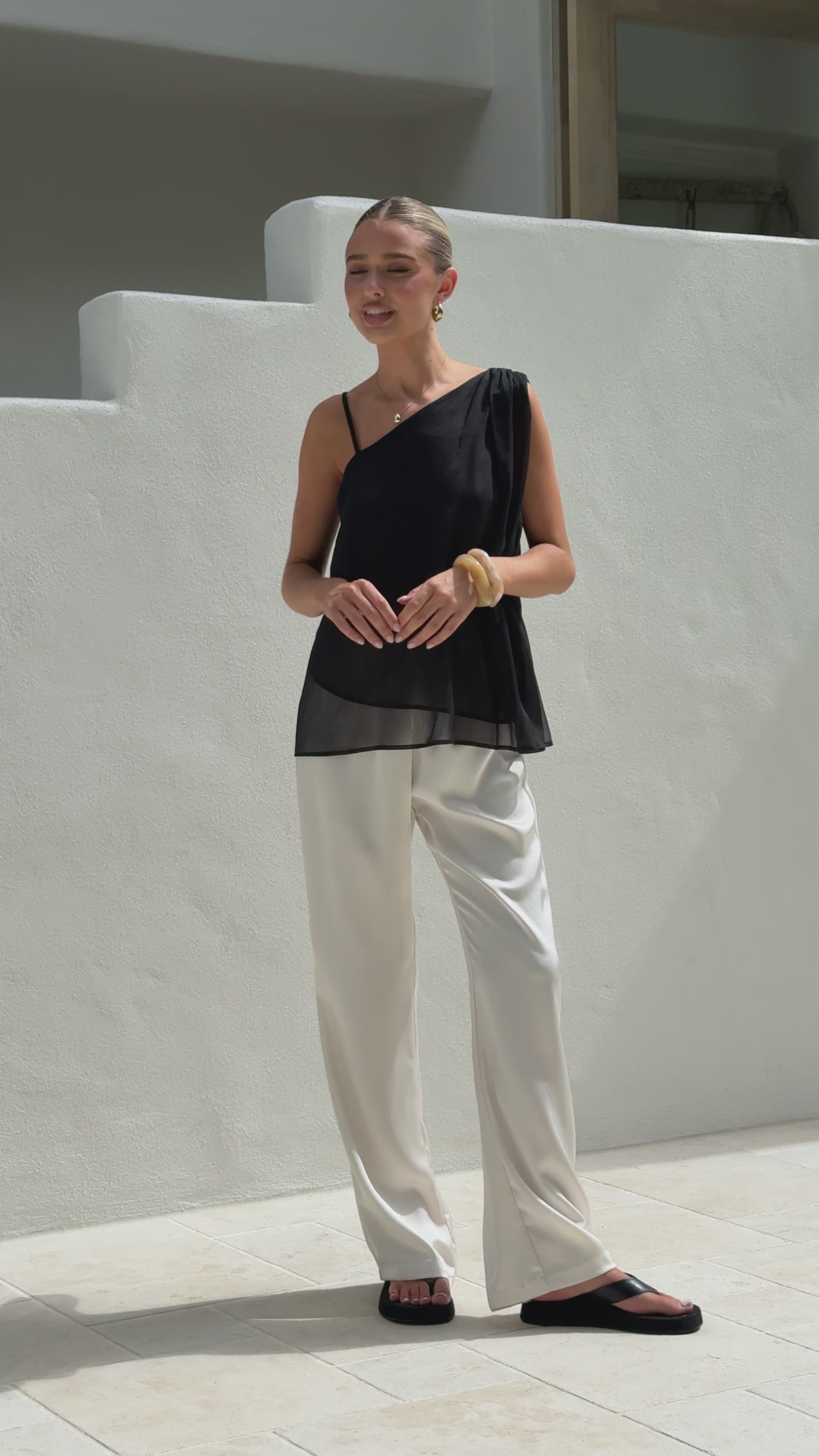 Load video: Hazel Top - Black - Billy J