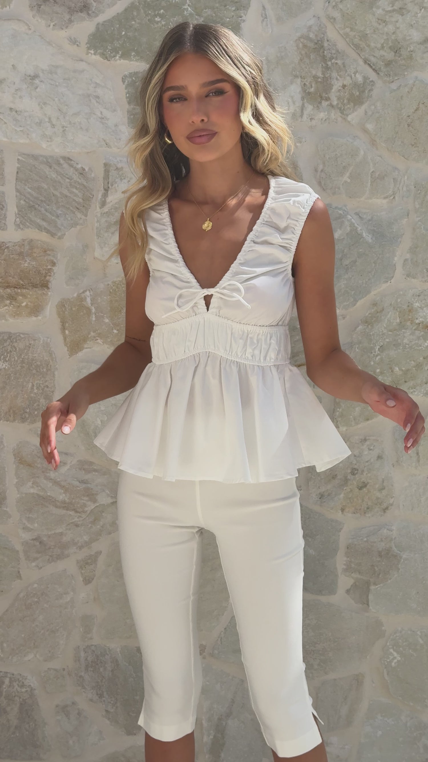 Belvini Capri Pants - White - Billy J