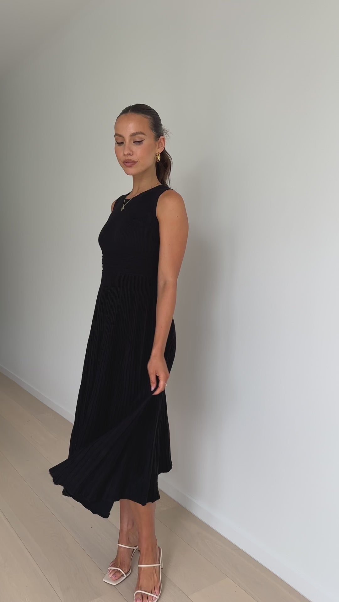 Kaida Midi Dress - Black