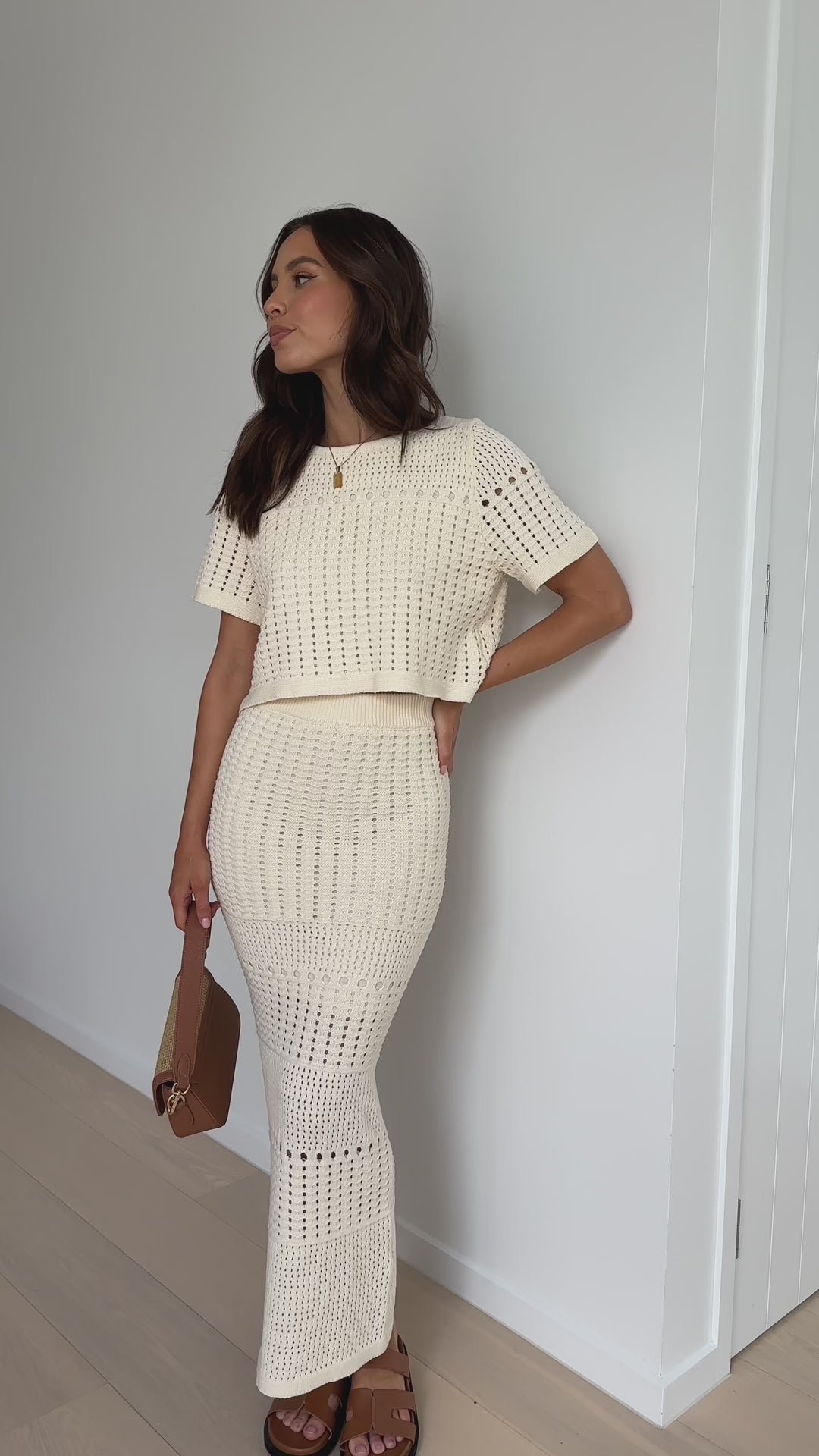 Load video: Idra Midi Skirt - Cream - Billy J