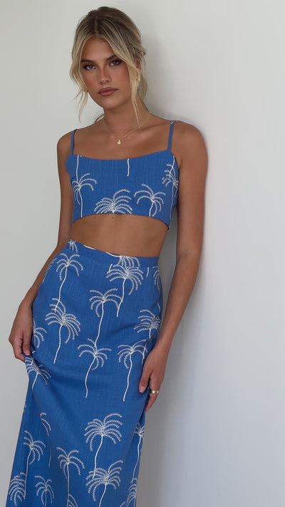 Load and play video in Gallery viewer, Beila Crop Top - Blue Palm

