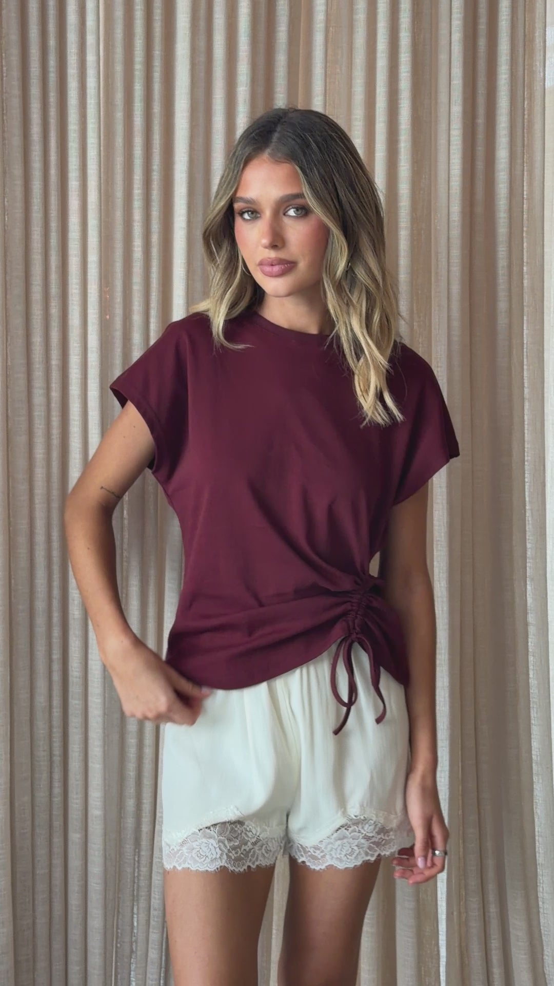 Load video: Celia Top - Wine - Billy J