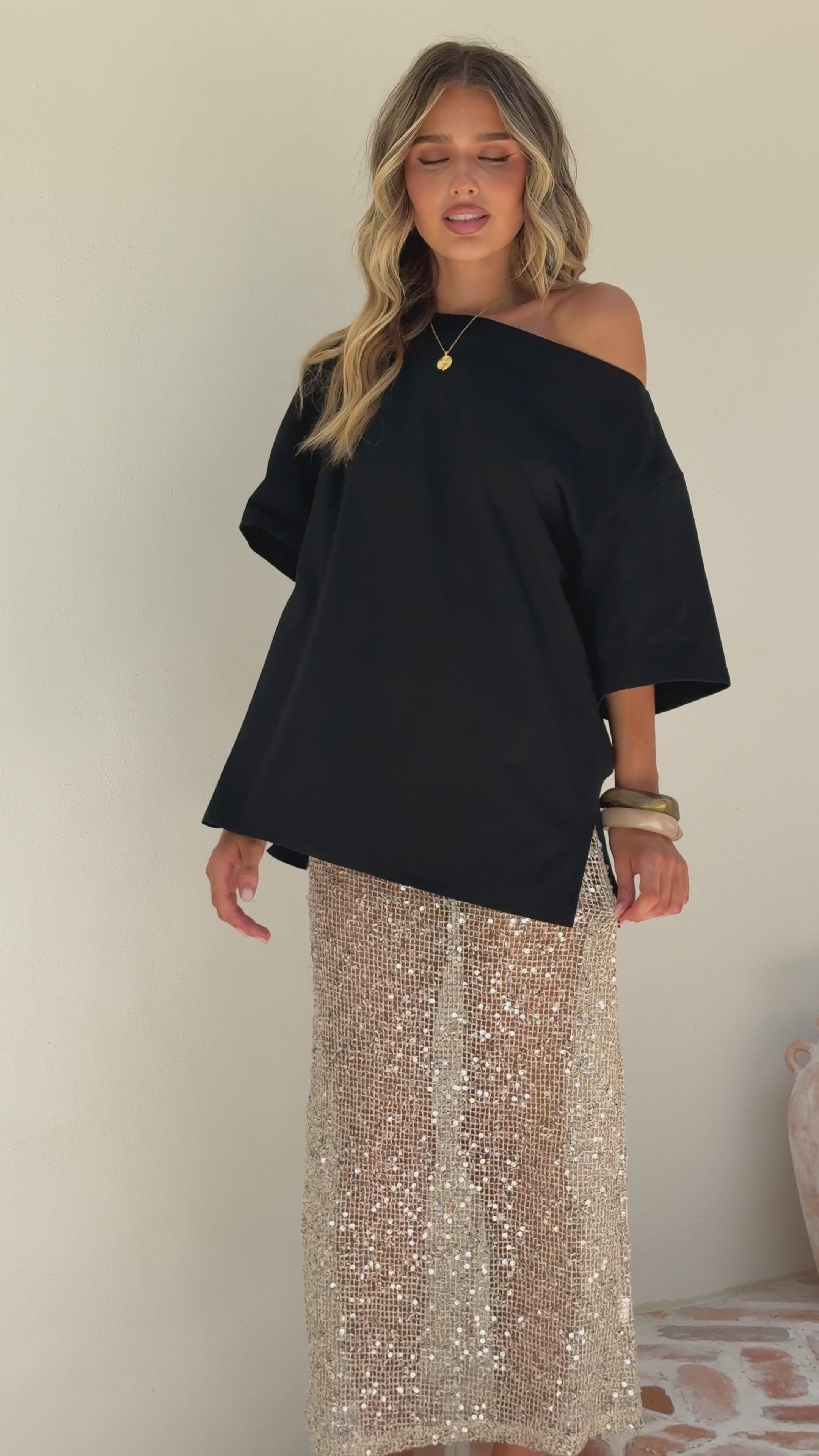 Load video: Verlo Sequins Maxi Skirt - Beige - Billy J