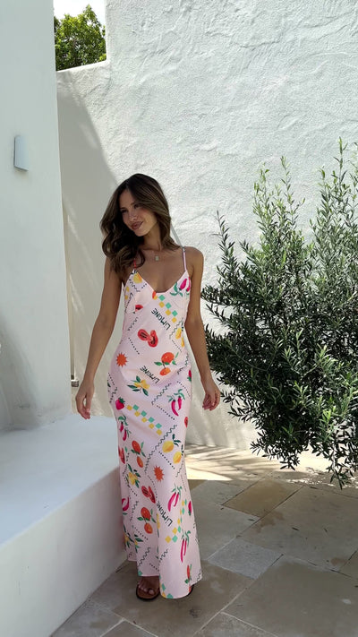 Load and play video in Gallery viewer, Leary Maxi Dress - Peach Limone
