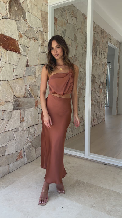 Load and play video in Gallery viewer, Esther Maxi Skirt - Copper
