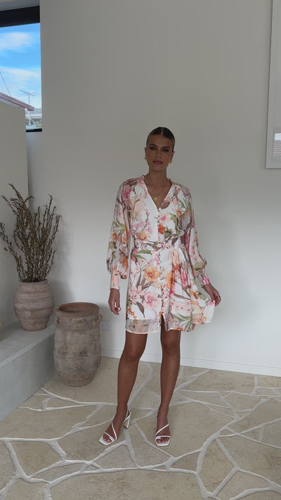 Load and play video in Gallery viewer, Cataleya Mini Dress - Peach Floral
