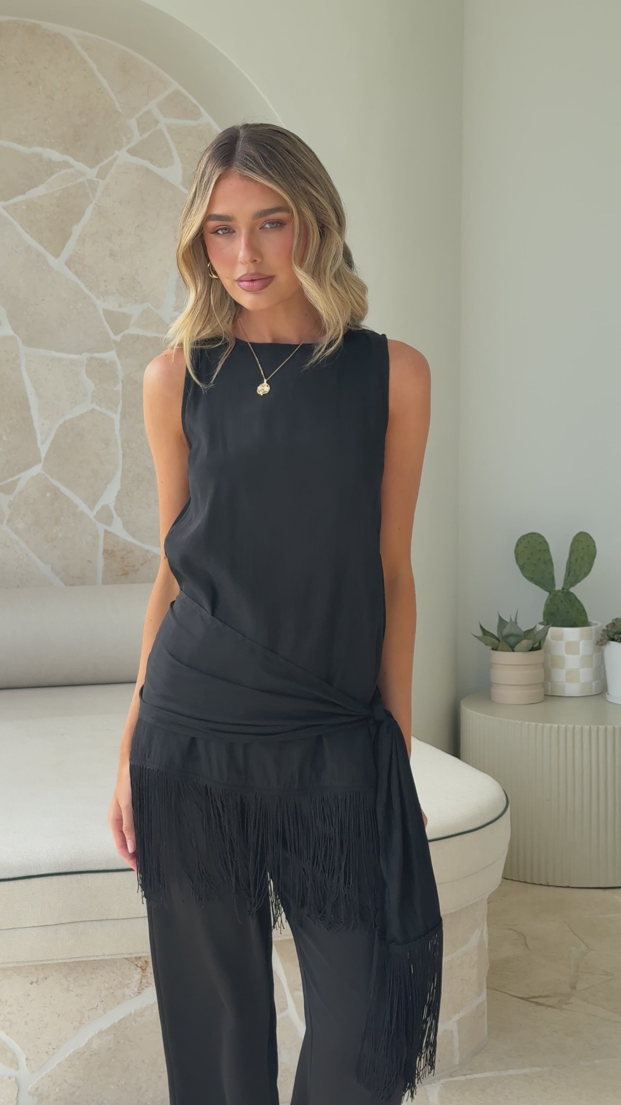 Taysha Tunic Top - Black - Billy J