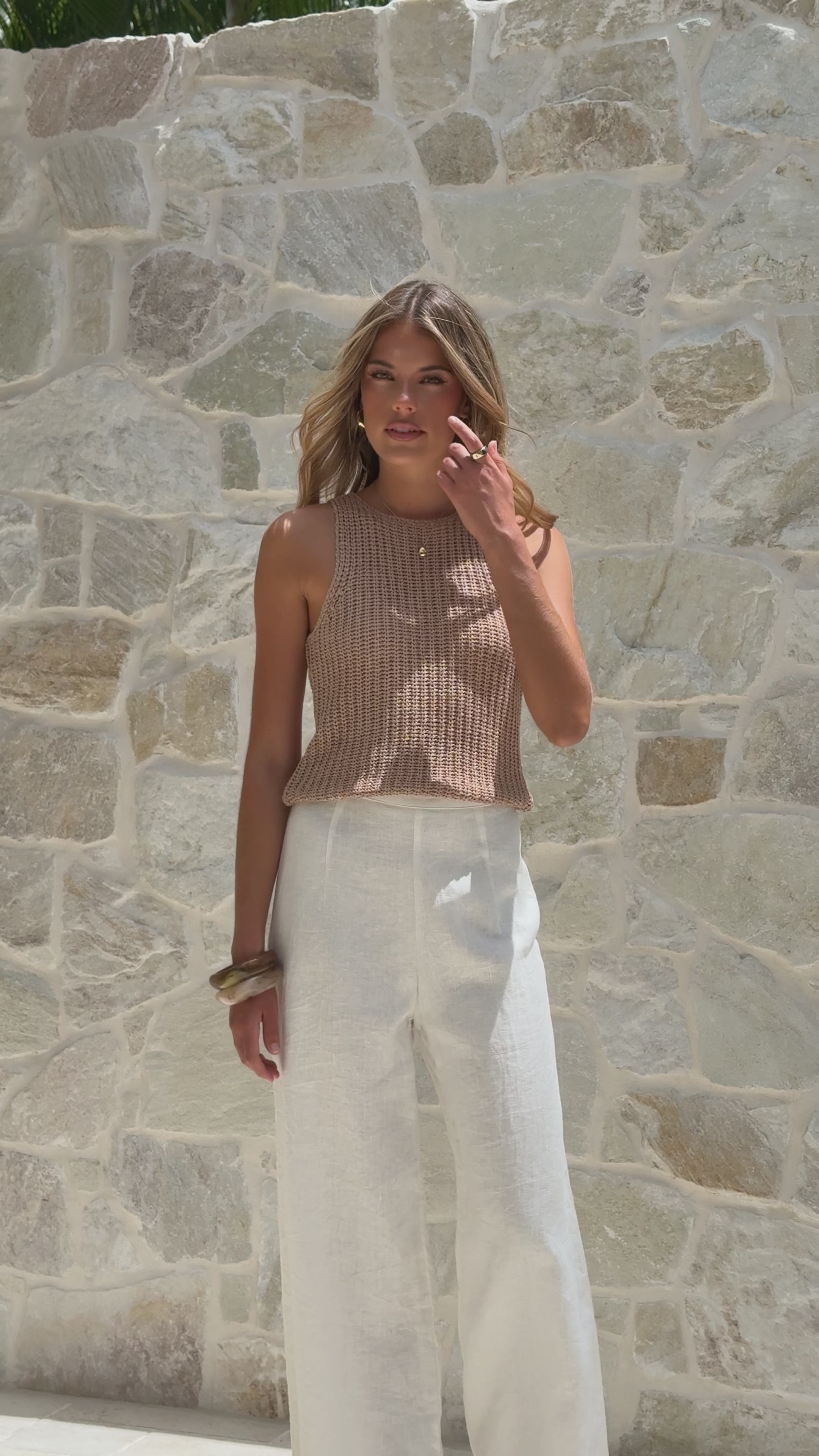 Load video: Lyla Knit Top - Beige - Billy J