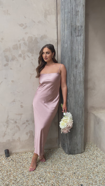Load and play video in Gallery viewer, Keira Maxi Dress - Dusty Pink

