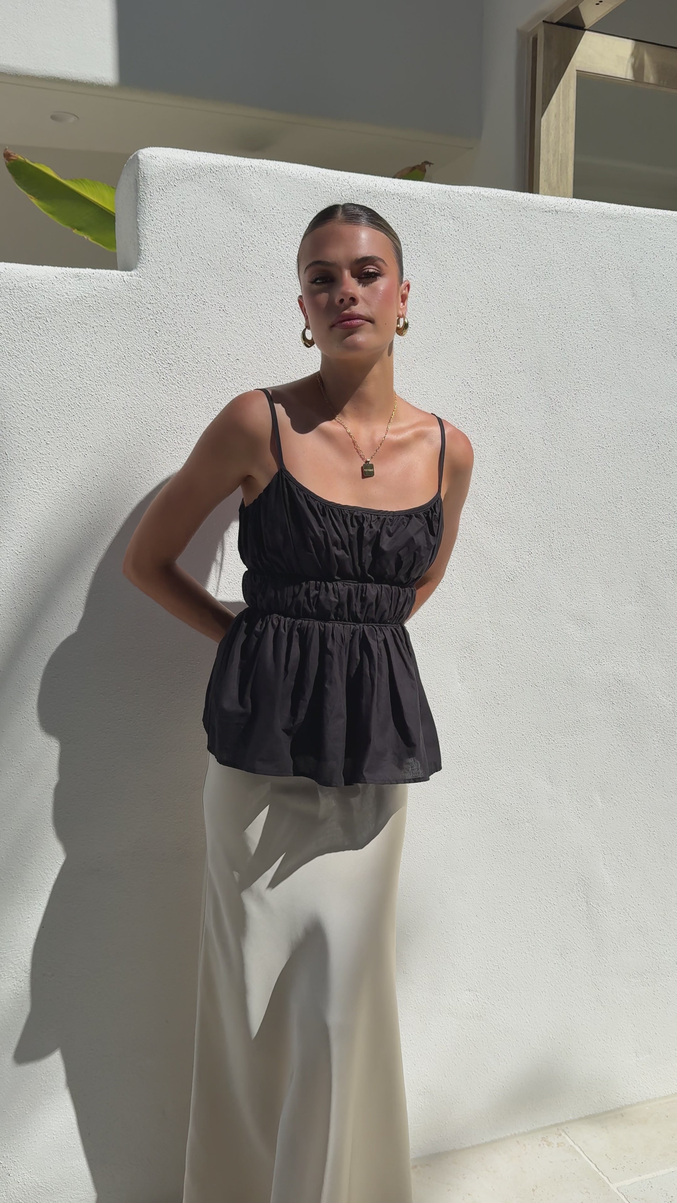 Load video: Piper Top - Black - Billy J