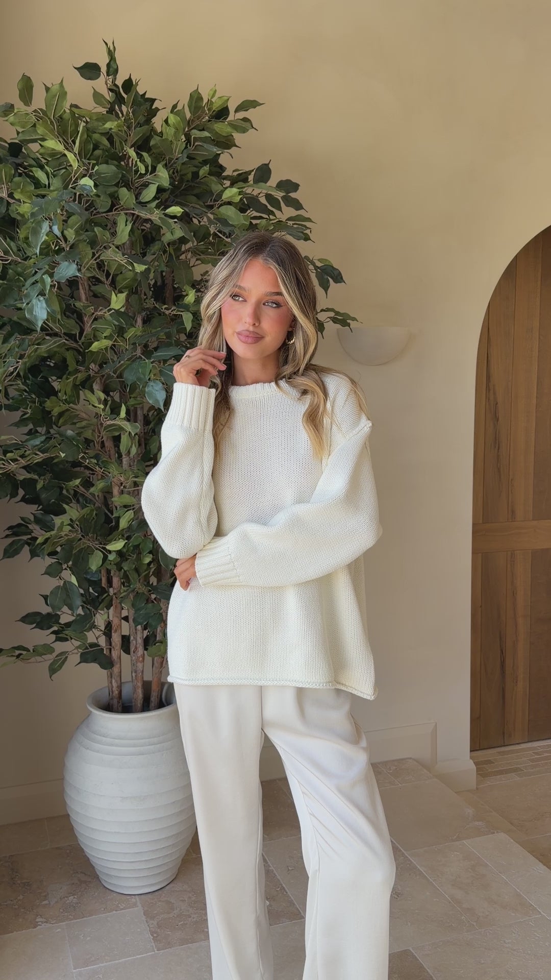 Load video: Hayden Knit Jumper - White - Billy J