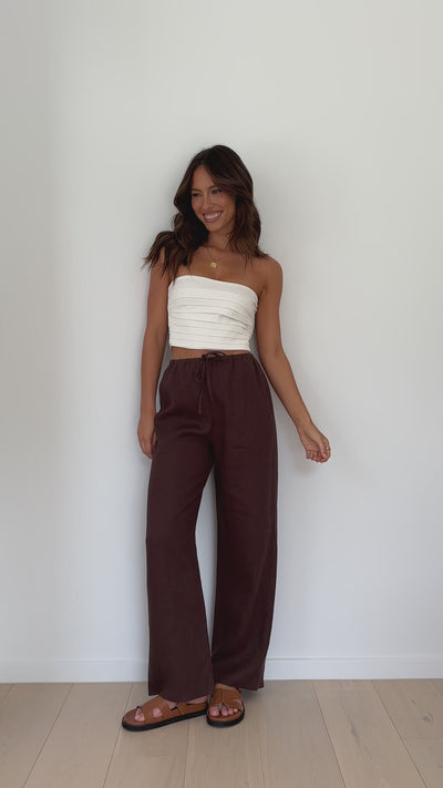 Load and play video in Gallery viewer, Maliena Pants - Brown
