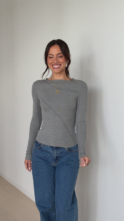 Load and play video in Gallery viewer, Leya Long Sleeve Top - Grey
