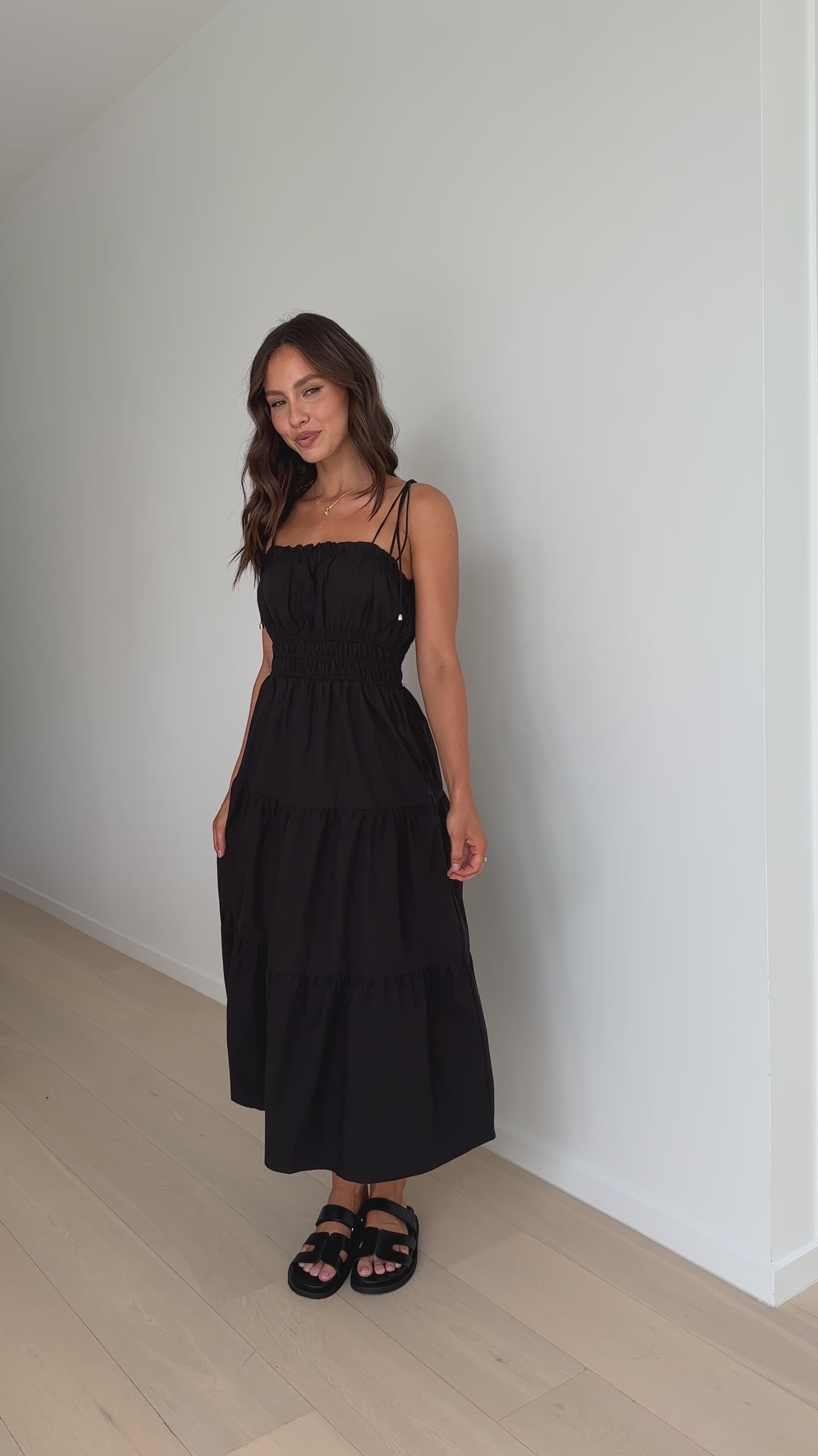 Samaya Midi Dress - Black