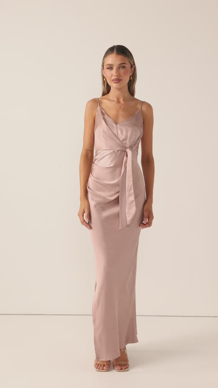 Load video: Yasmeen Tie Front  Maxi Dress - Dusty Pink