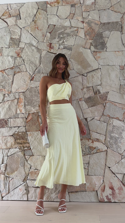 Load and play video in Gallery viewer, Eddie Crop Top and Maxi Skirt Set - Yellow
