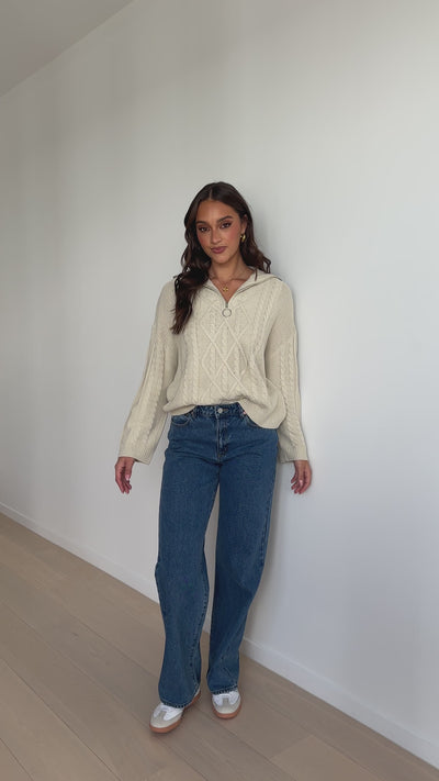 Load and play video in Gallery viewer, Stephy Knit Jumper - Cream
