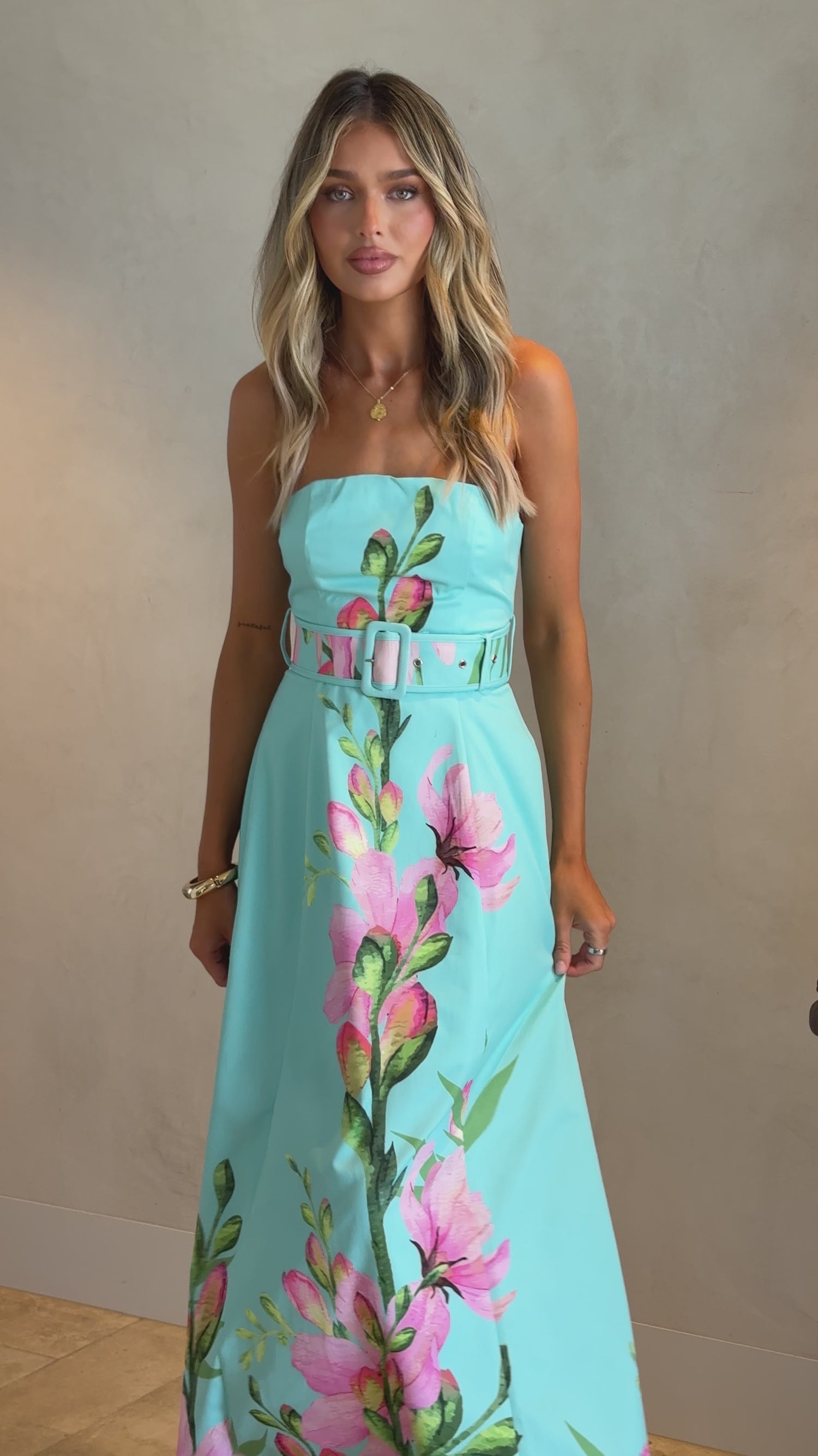 Clove Midi Dress - Blue/Pink Floral - Billy J