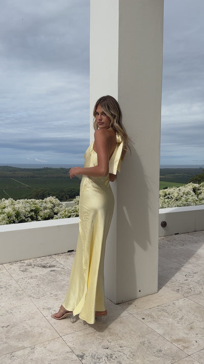 Load and play video in Gallery viewer, Sian Maxi Dress - Yellow

