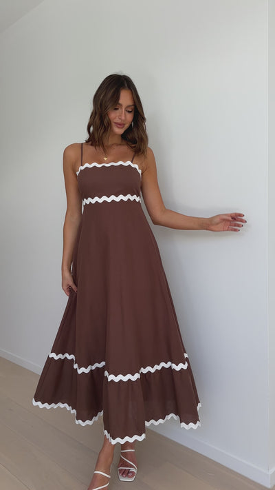 Load and play video in Gallery viewer, Brodey Midi Dress - Chocolate/White
