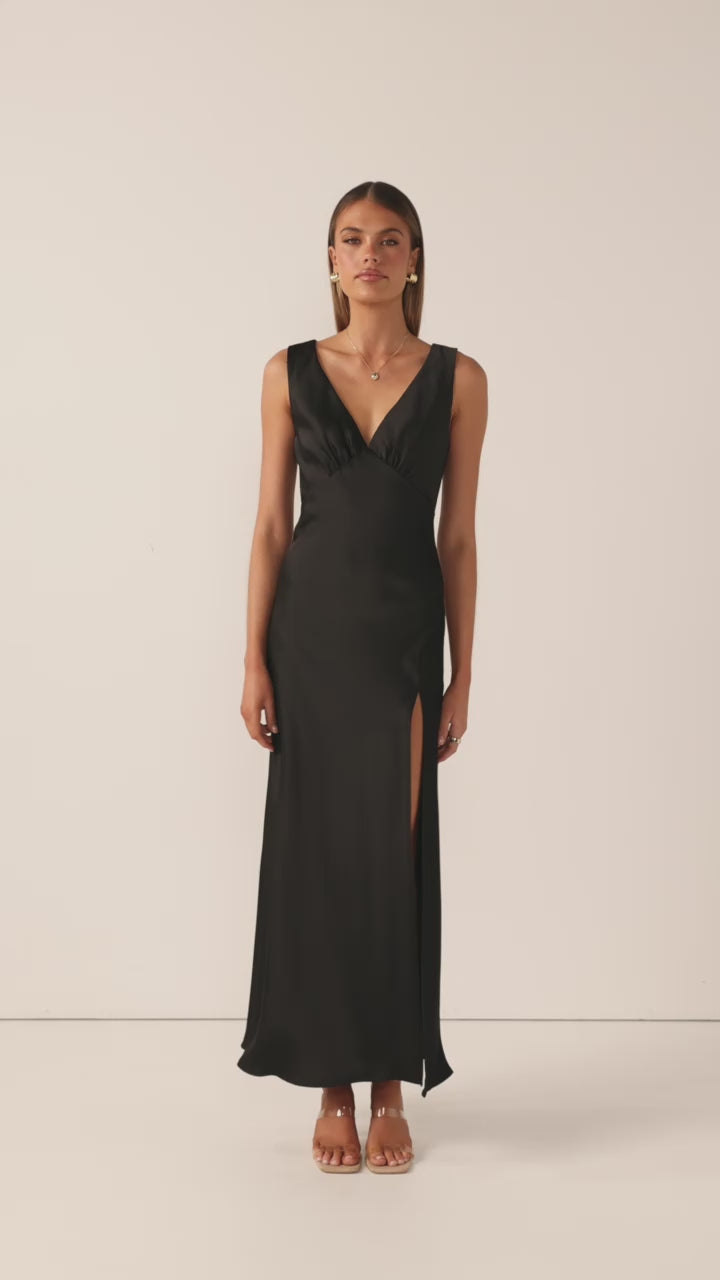 Taylor Maxi Dress - Black - Billy J