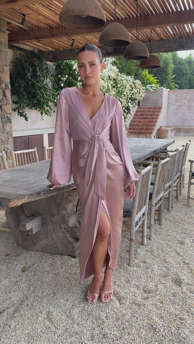 Load and play video in Gallery viewer, Naomi Long Sleeve Maxi Dress - Dusty Pink
