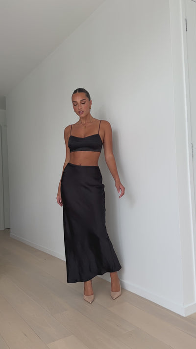 Load and play video in Gallery viewer, Della Maxi Skirt - Black
