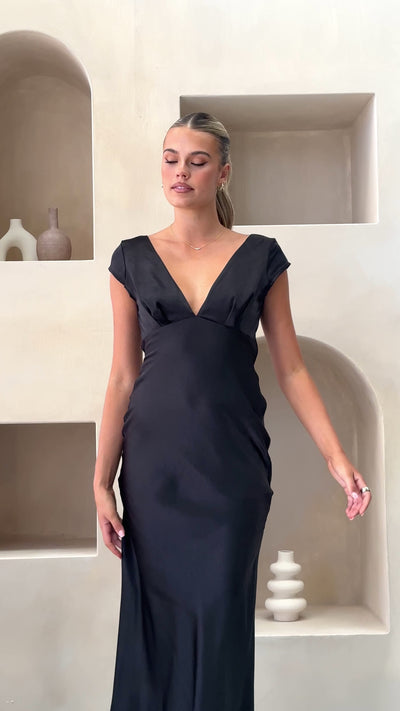 Load and play video in Gallery viewer, Amelia Maxi Dress - Black
