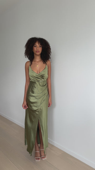 Load and play video in Gallery viewer, Elsa Midi Dress - Olive
