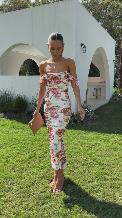 Load and play video in Gallery viewer, Kylie Maxi Dress - Orange/Red Floral

